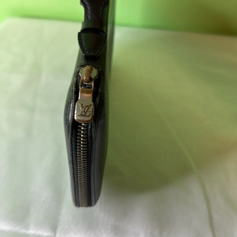 Authentic 𝑳𝒐𝒖𝒊𝒔 𝑽𝒖𝒊𝒕𝒕𝒐𝒏 𝑶𝒓𝒈𝒂𝒏𝒊𝒛𝒆𝒓 𝑩𝒍𝒂𝒄𝒌 𝑴𝑰4007 - Picture 9 of 9